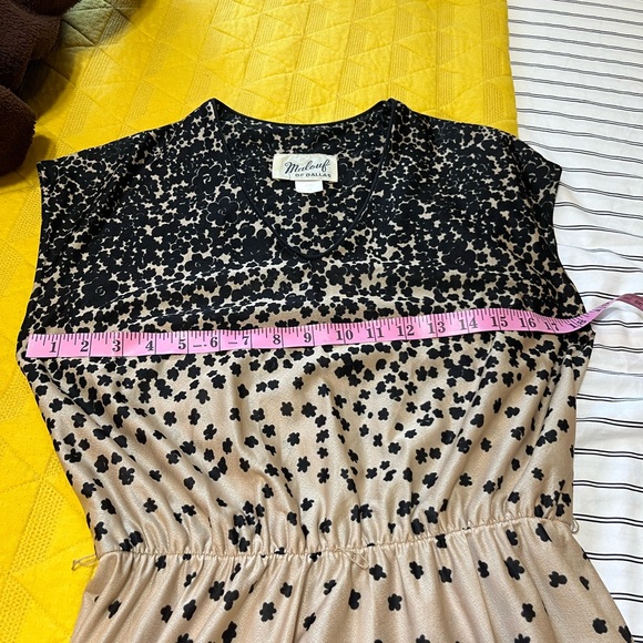 Vintage Malouf of Dallas raining flowers dress - Picture 8 of 11